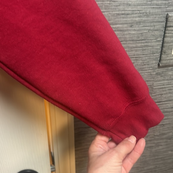 Gildan red merry sweatshirt - Picture 4 of 6